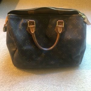 Louis Vuitton Speedy 30